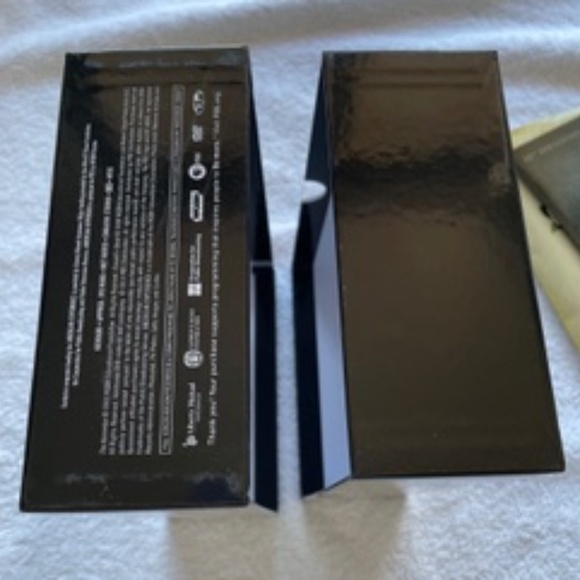 PBS 2-DVD Set & Extras: The Kennedys: Triumph and Tragedy - Picture 8 of 8